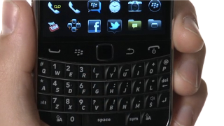 Illustration for article titled BlackBerry Hints New OS 7 Phones For Today, as 9930 Is Leaked to Verizon